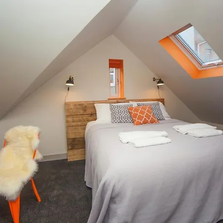 Дом отдыха Higgihaus #3b 4 Bed Monday - Friday Whole House Бристоль