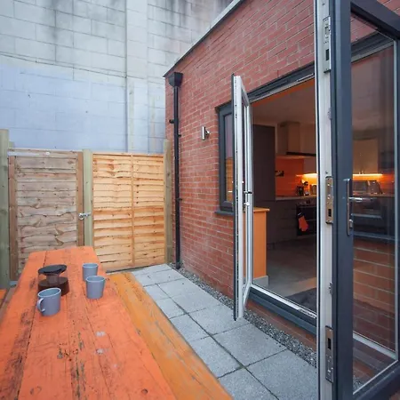 Semesterbostad Higgihaus #3b 4 Bed Monday - Friday Whole House *