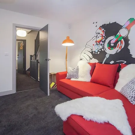 Higgihaus #3b 4 Bed Monday - Friday Whole House * Bristol
